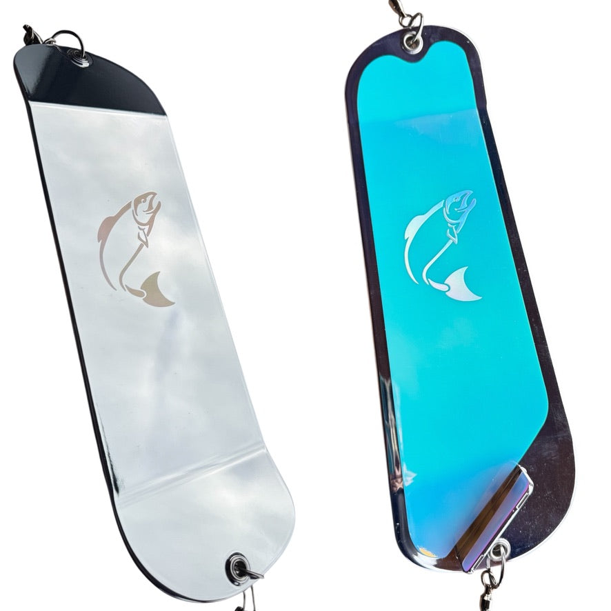 ELECTRO MIRROR KICK FIN FLASHERS - Coming to Canada June 2026