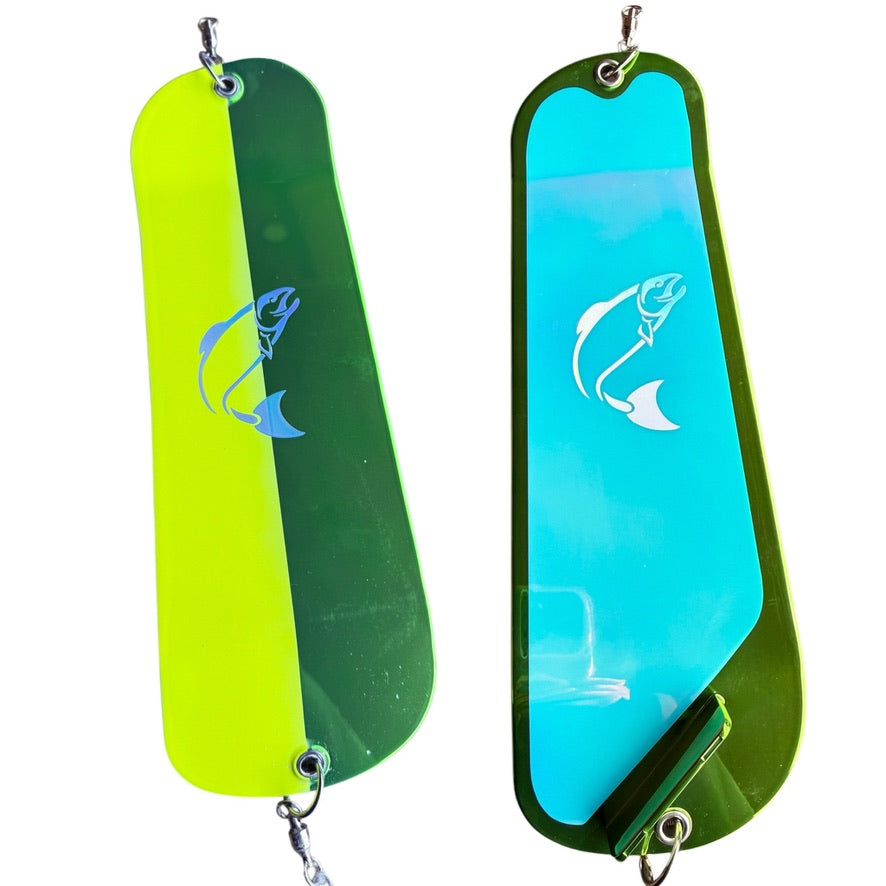 ELECTRO MIRROR KICK FIN FLASHERS - Coming to Canada June 2026